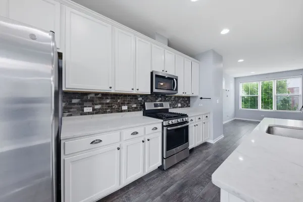 $439,900 | 4158 Irving Road, Aurora, IL 60504