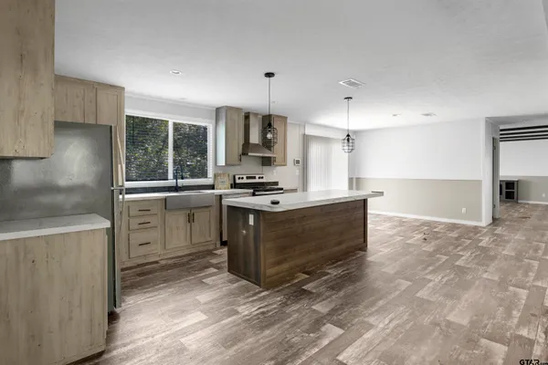 $230,000 | 715 Royal Drive North, Bullard, TX 75757