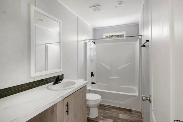 $230,000 | 715 Royal Drive North, Bullard, TX 75757