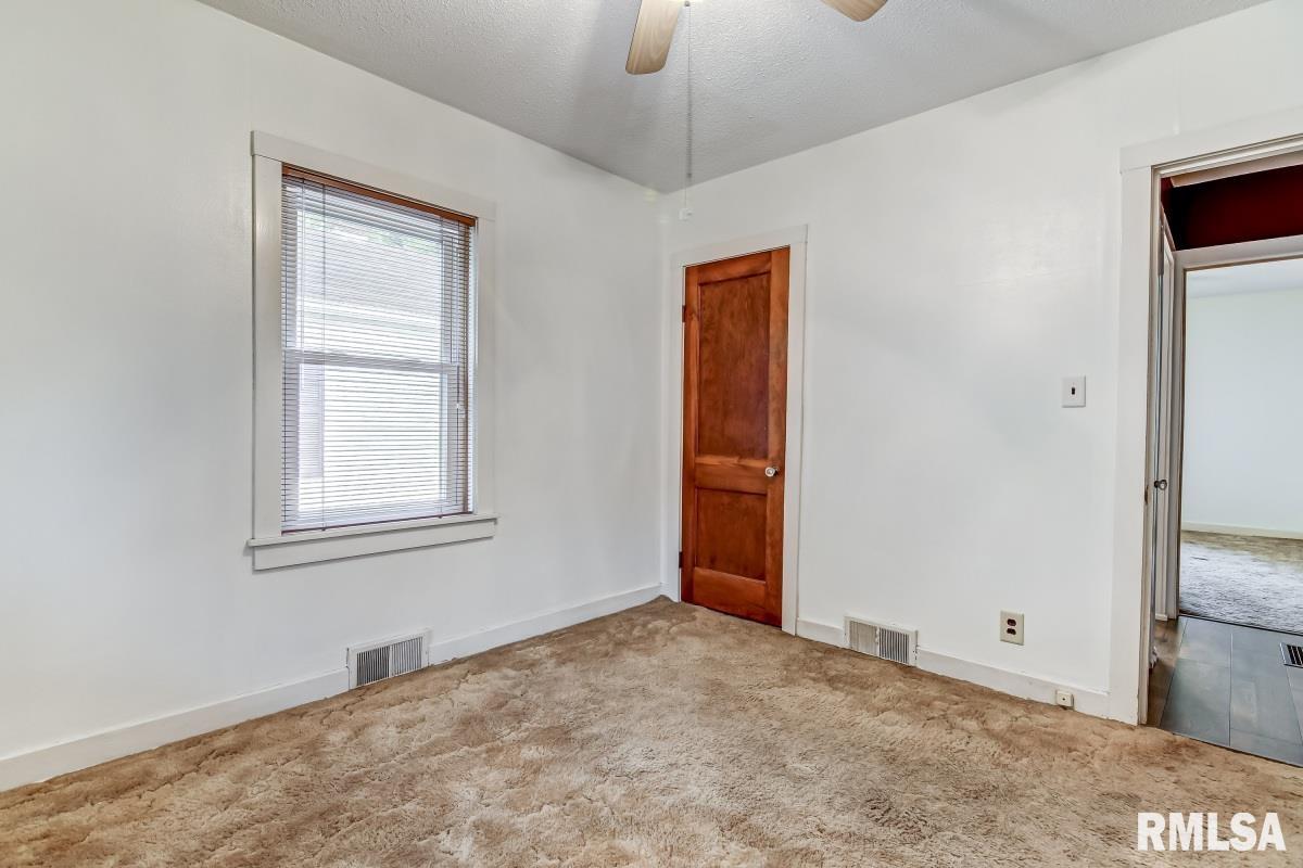 2301 South 8th Street Springfield, IL 62703 - Photo 14 of 28