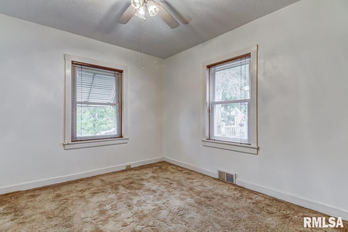 2301 South 8th Street Springfield, IL 62703 - Photo 15 of 28