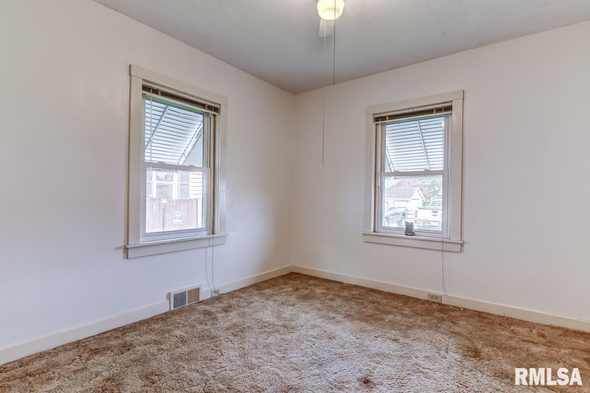 2301 South 8th Street Springfield, IL 62703 - Photo 17 of 28