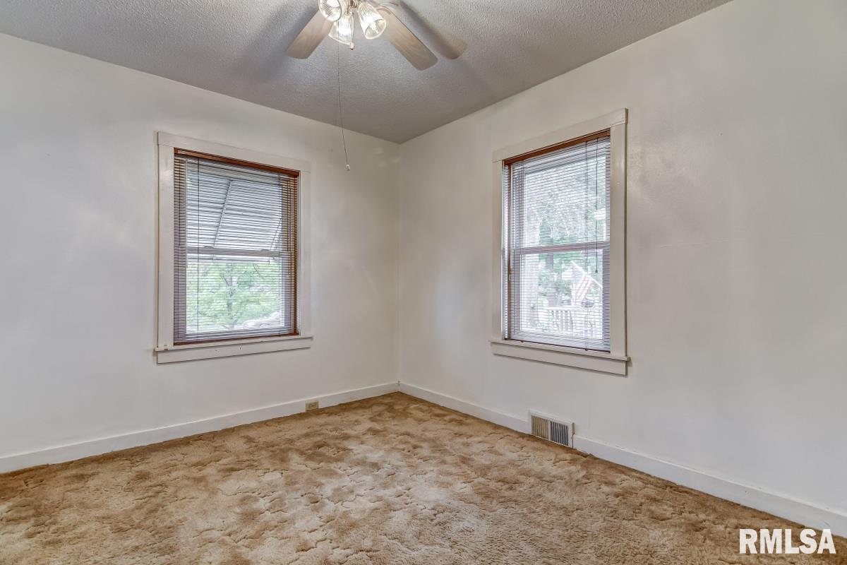 2301 South 8th Street Springfield, IL 62703 - Photo 18 of 28