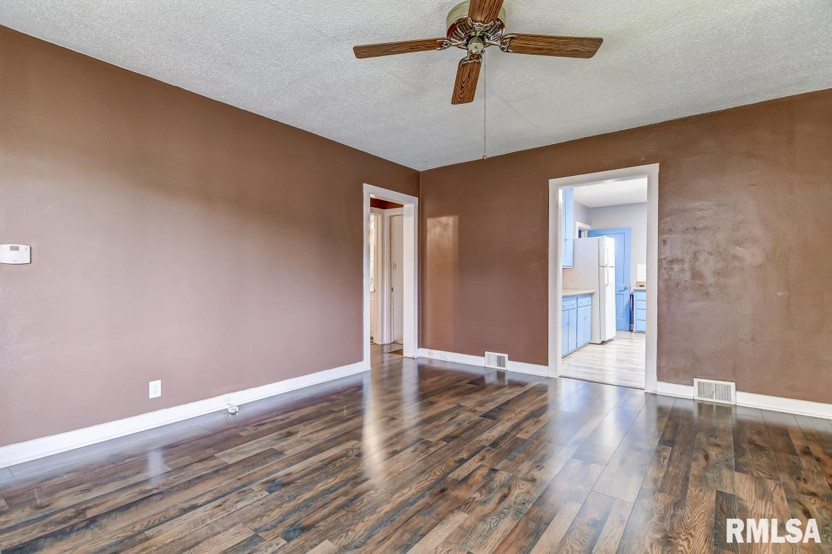 2301 South 8th Street Springfield, IL 62703 - Photo 6 of 28