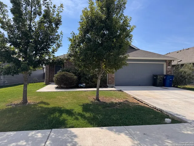 $1,750 | 1852 Heather Glen Drive, New Braunfels, TX 78130