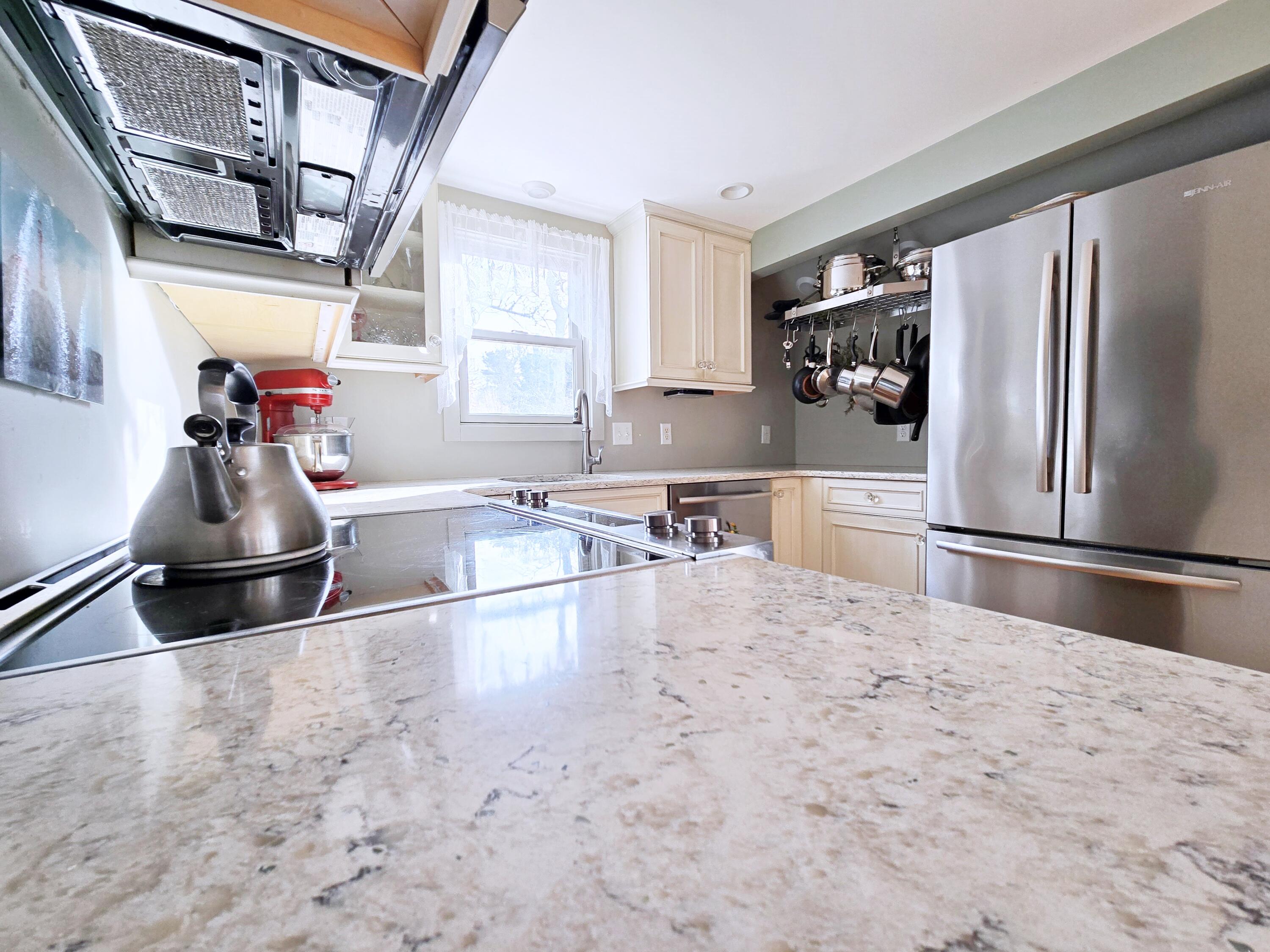 337 Jonathans Way Brewster, MA 02631 - Photo 18 of 61 20260114_132007 ()