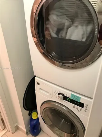 a close up view of washer and dryer