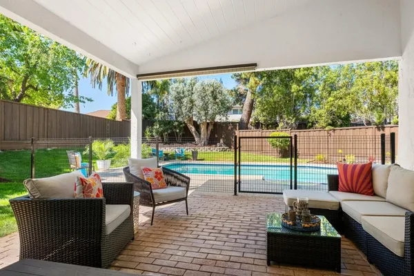 $2,688,888 | 6131 Corte De La Reina, San Jose, CA 95120