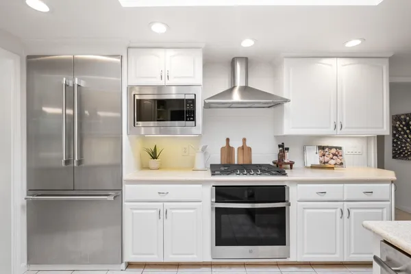 $2,688,888 | 6131 Corte De La Reina, San Jose, CA 95120