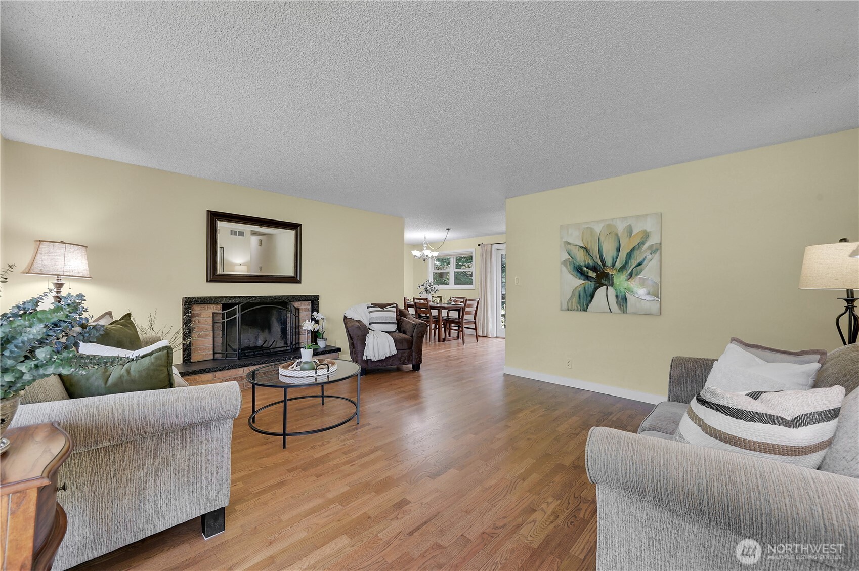 10157 Northeast 200th Street Bothell, WA 98011 - Photo 15 of 38
