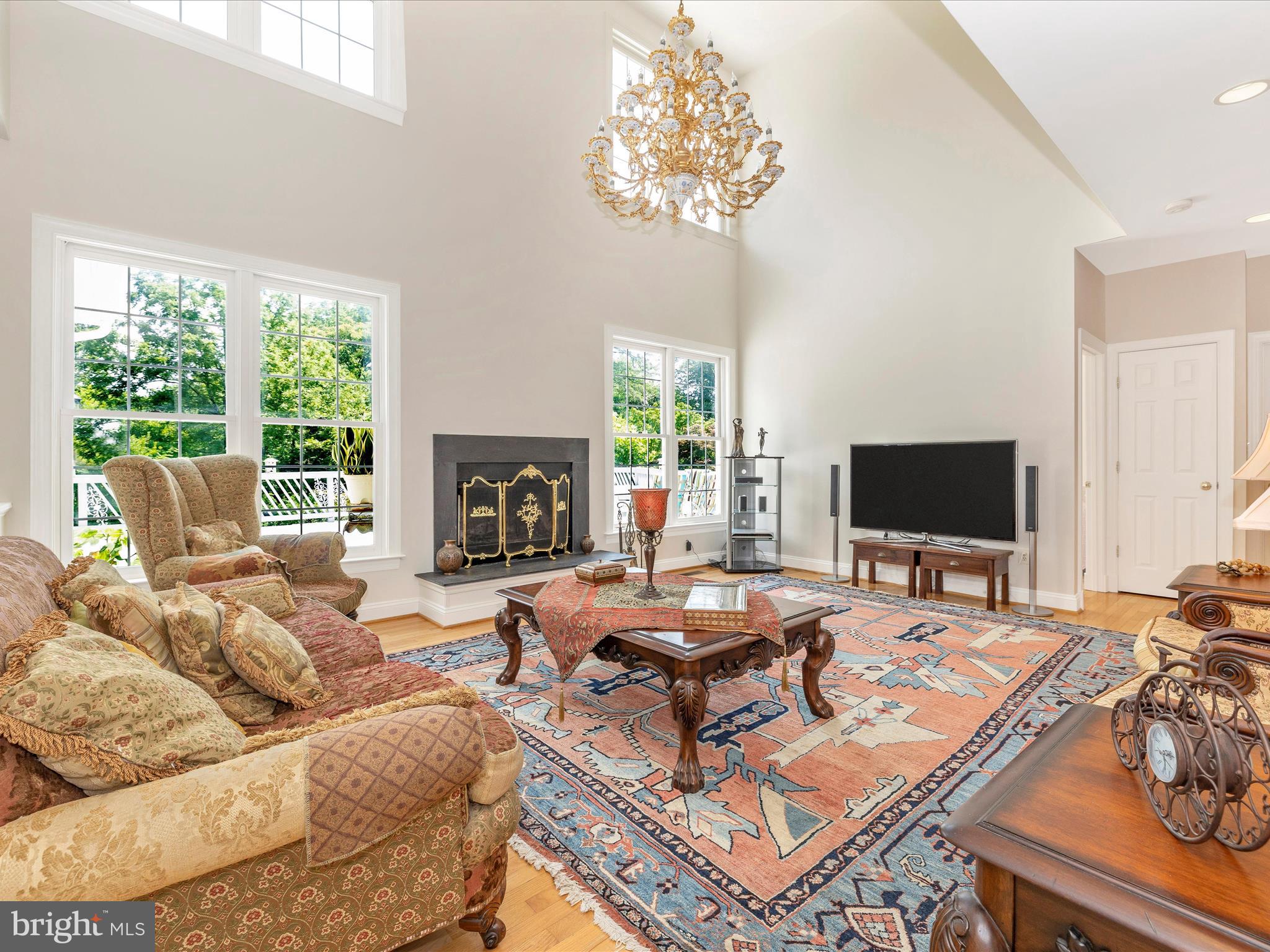 13108 Darnestown Road Darnestown, MD 20878 - Photo 15 of 66 Family Room