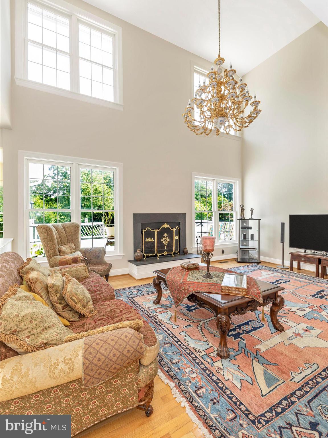 13108 Darnestown Road Darnestown, MD 20878 - Photo 16 of 66 Family Room