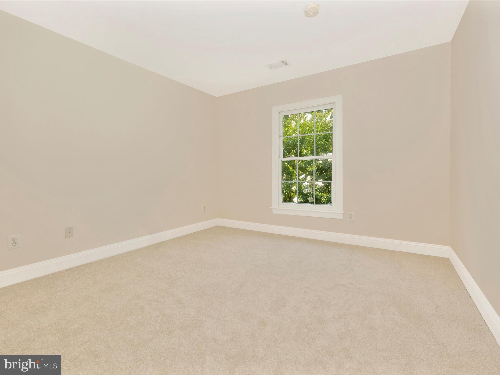 13108 Darnestown Road Darnestown, MD 20878 - Photo 37 of 66 Bedroom 3