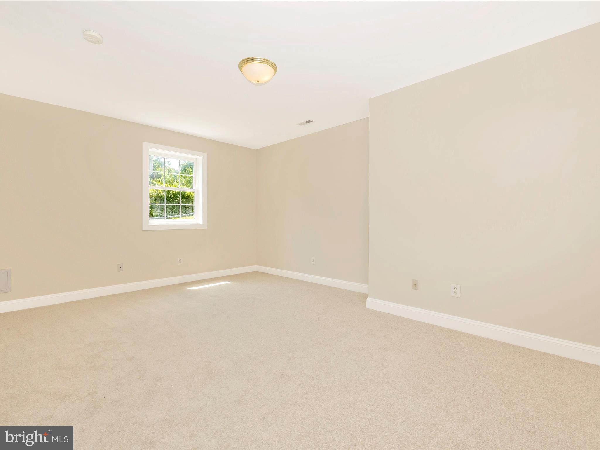 13108 Darnestown Road Darnestown, MD 20878 - Photo 44 of 66 Lower Bedroom