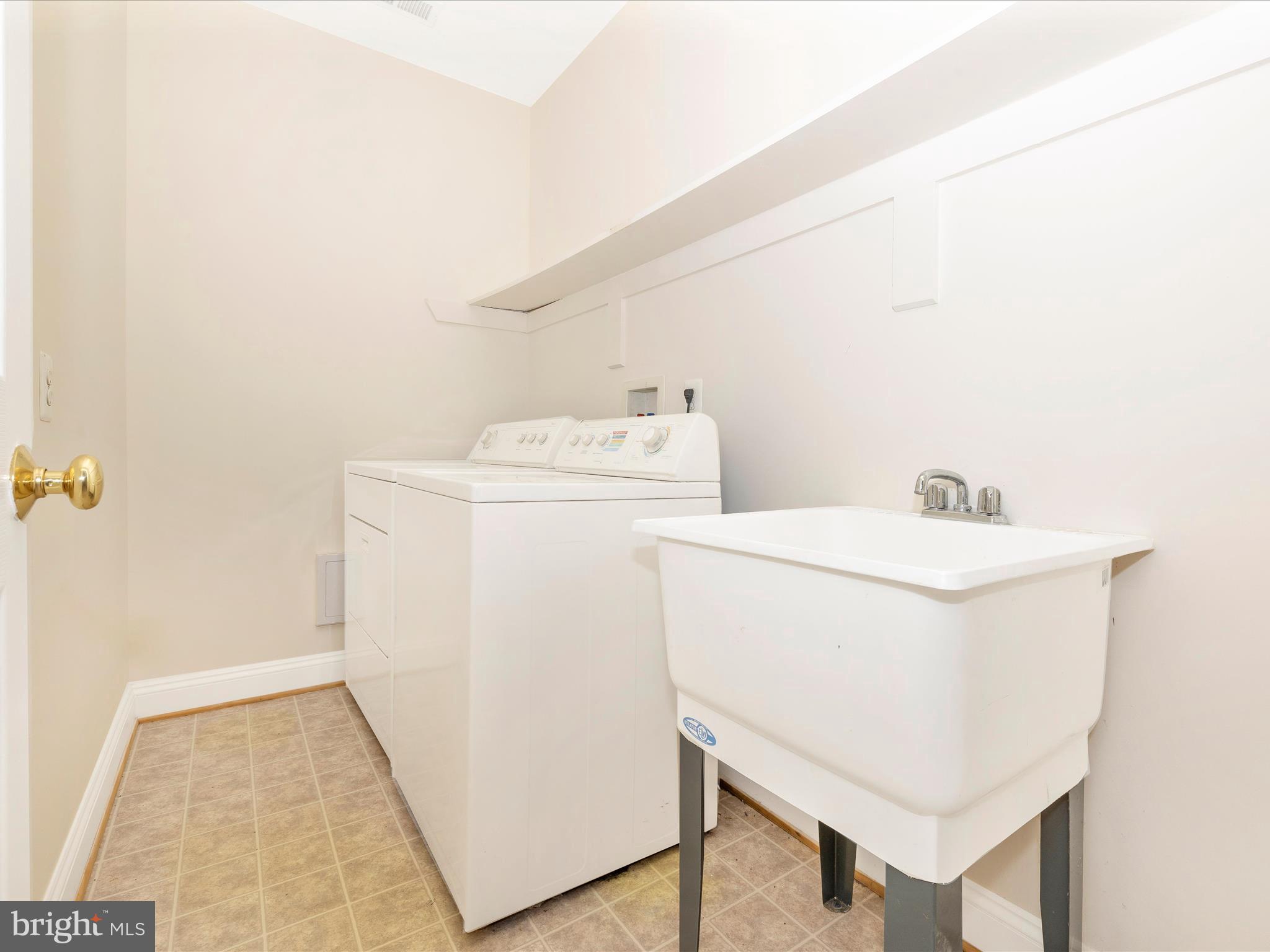13108 Darnestown Road Darnestown, MD 20878 - Photo 47 of 66 Laundry Room