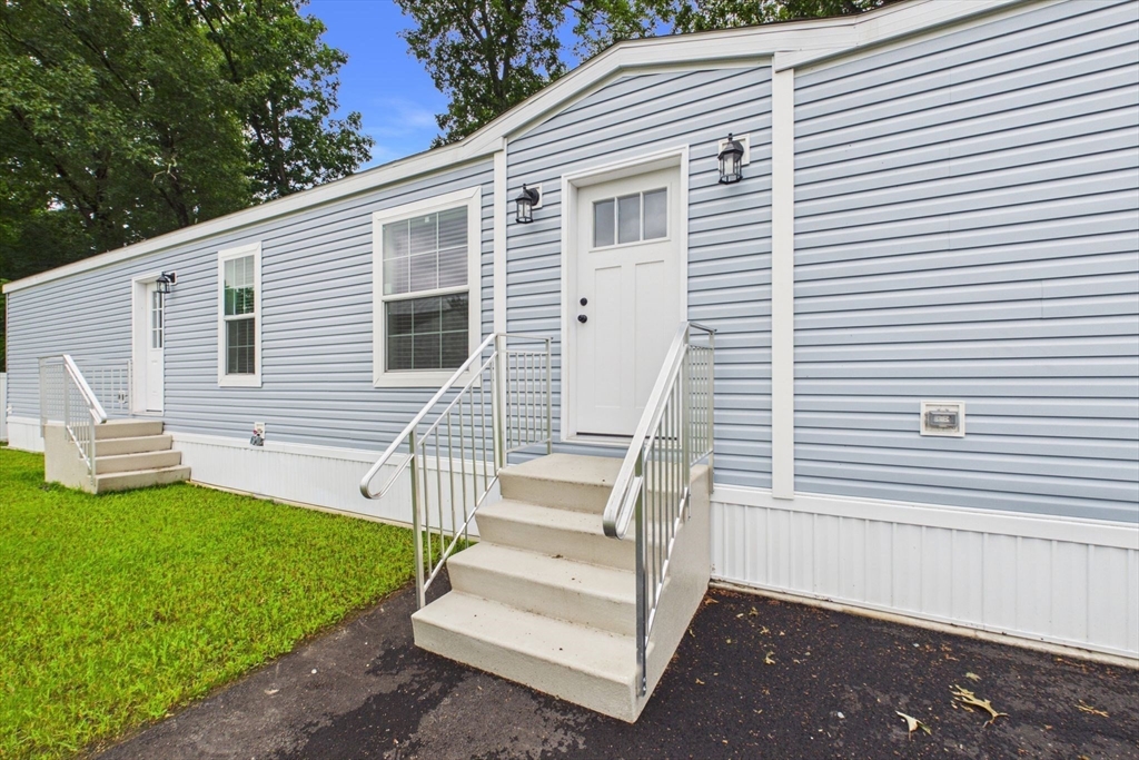 2 4th Avenue Ware, MA 01082 - Photo 31 of 31