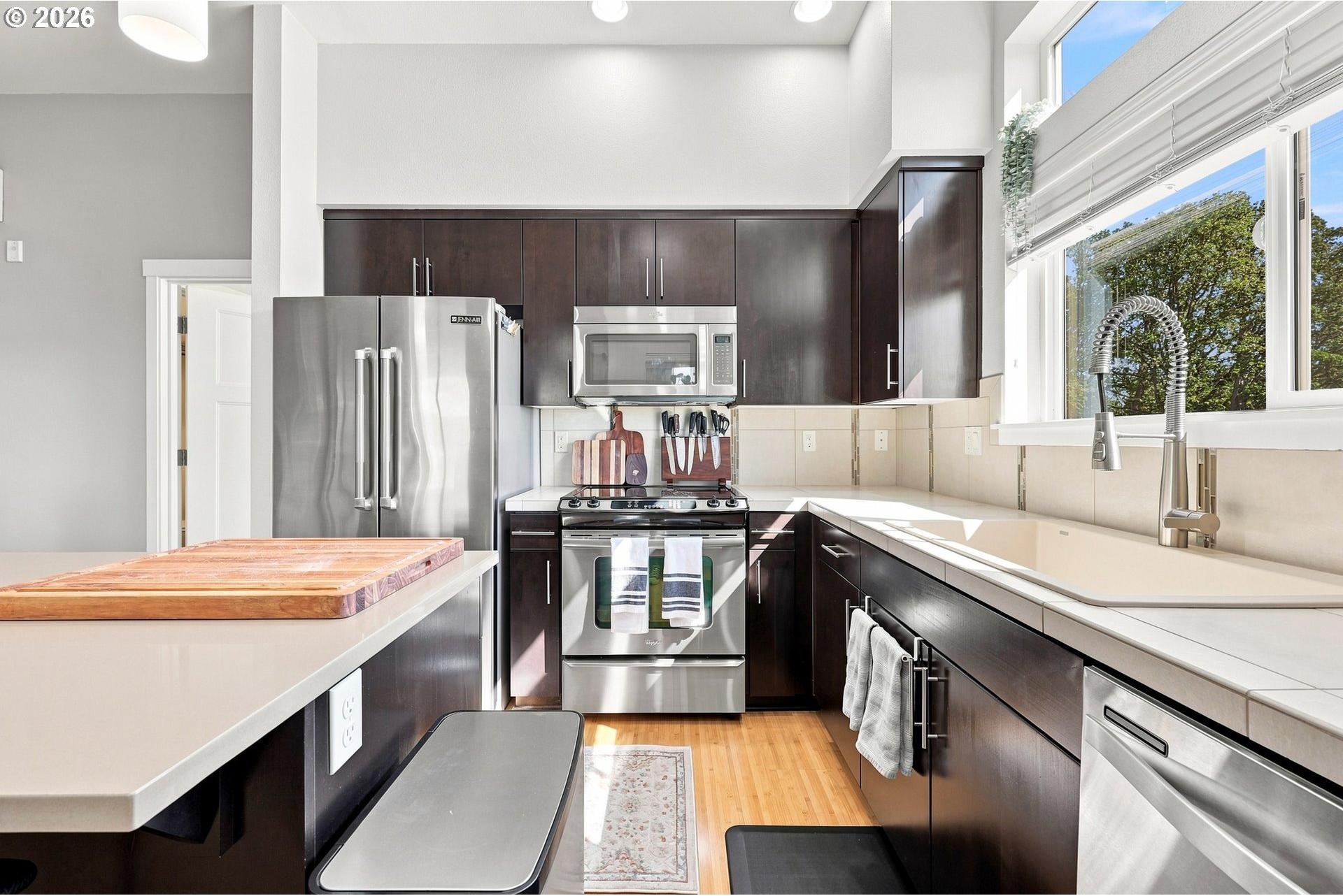 13875 Southwest Meridian Street, Unit 422 Beaverton, OR 97005 - Photo 14 of 45 Gallery Image 14