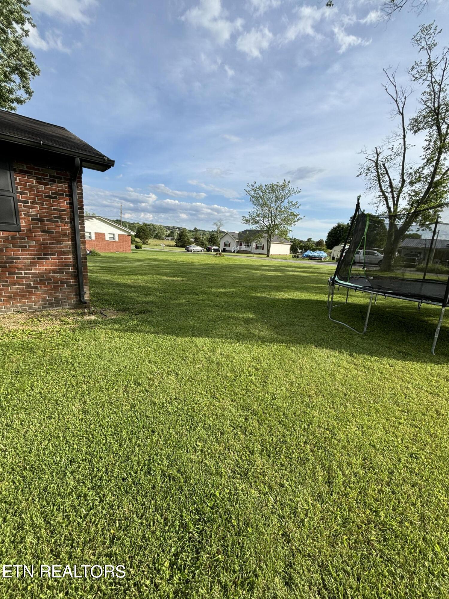123 Chestnut Road Speedwell, TN 37870 - Photo 5 of 16 IMG_5103
