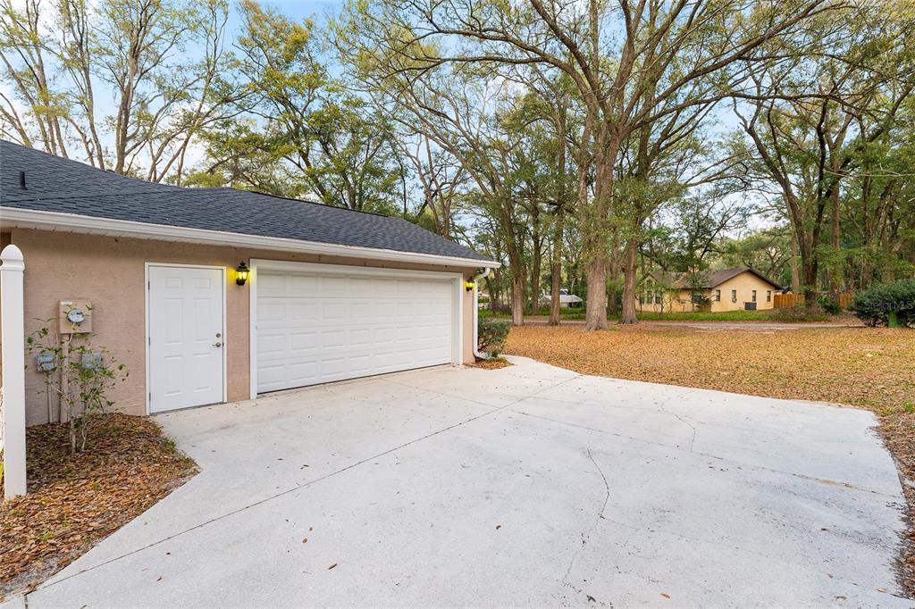 14650 Southeast 1st Av Road Summerfield, FL 34491 - Photo 8 of 95