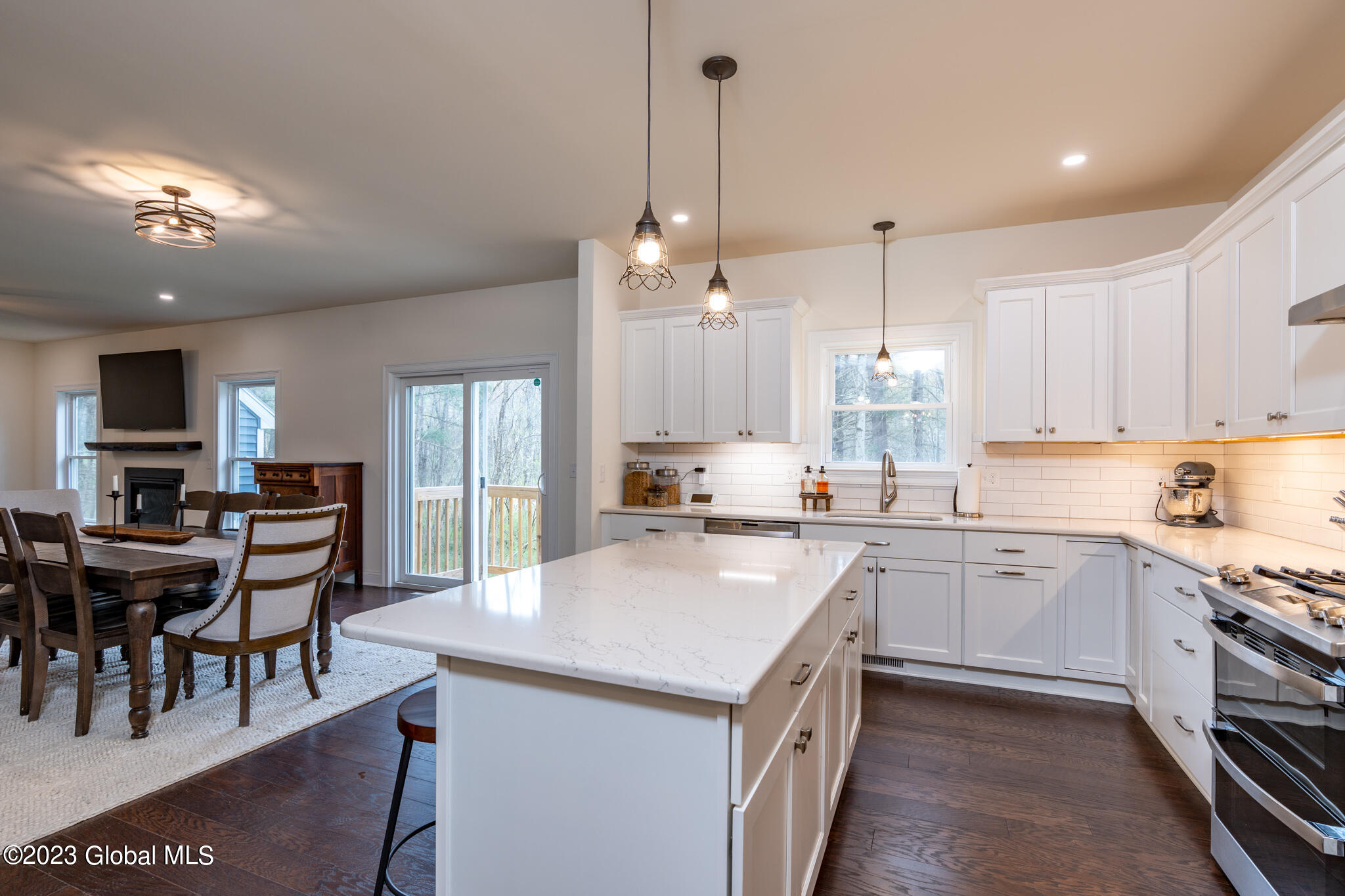 60 North Road North Greenbush, NY 12180 - Photo 5 of 36 027-60-North-Rd