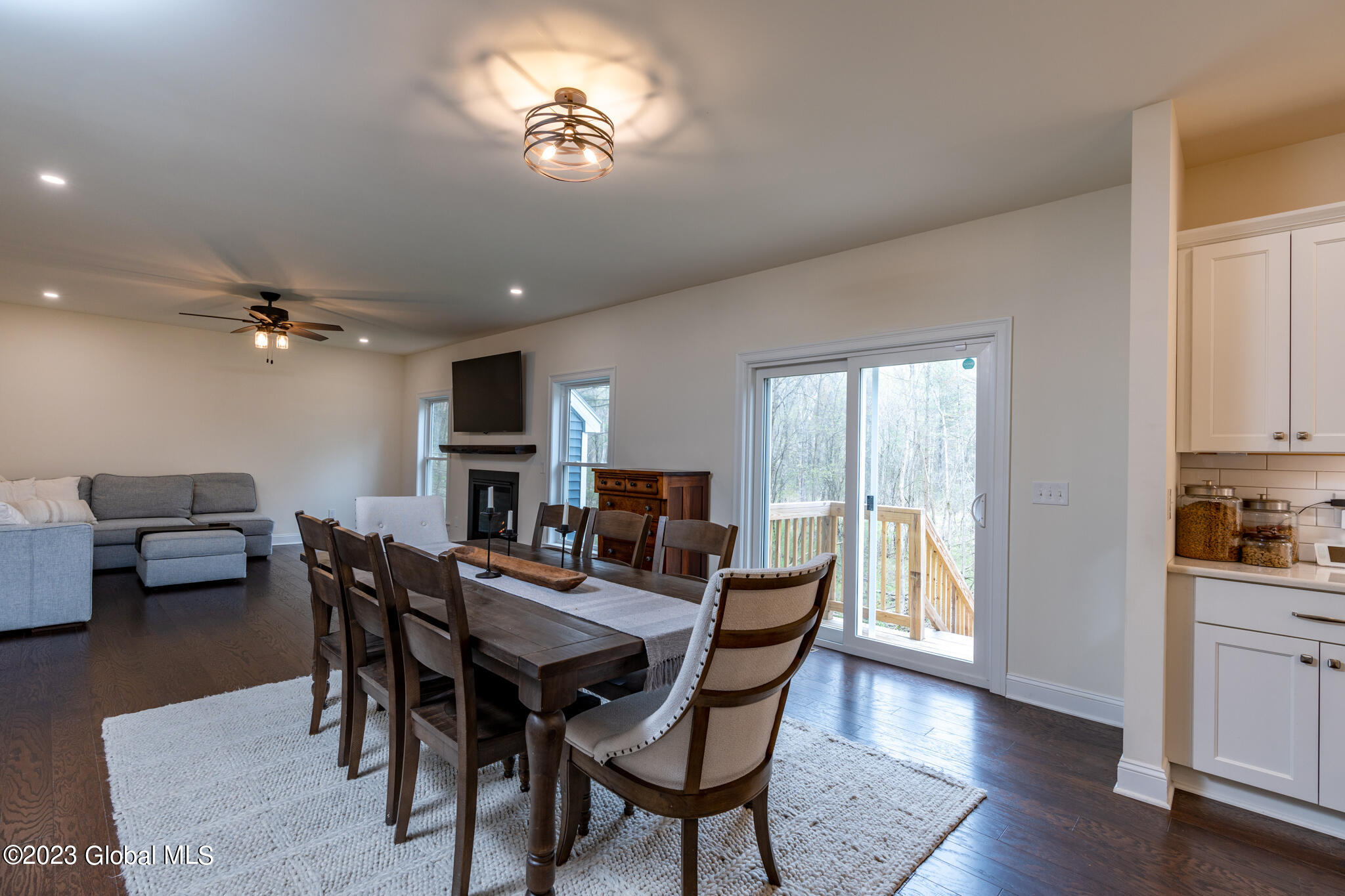 60 North Road North Greenbush, NY 12180 - Photo 8 of 36 028-60-North-Rd