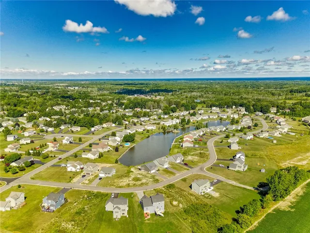 $436,385 | 6125 Holly Creek Drive, Ontario, NY 14519