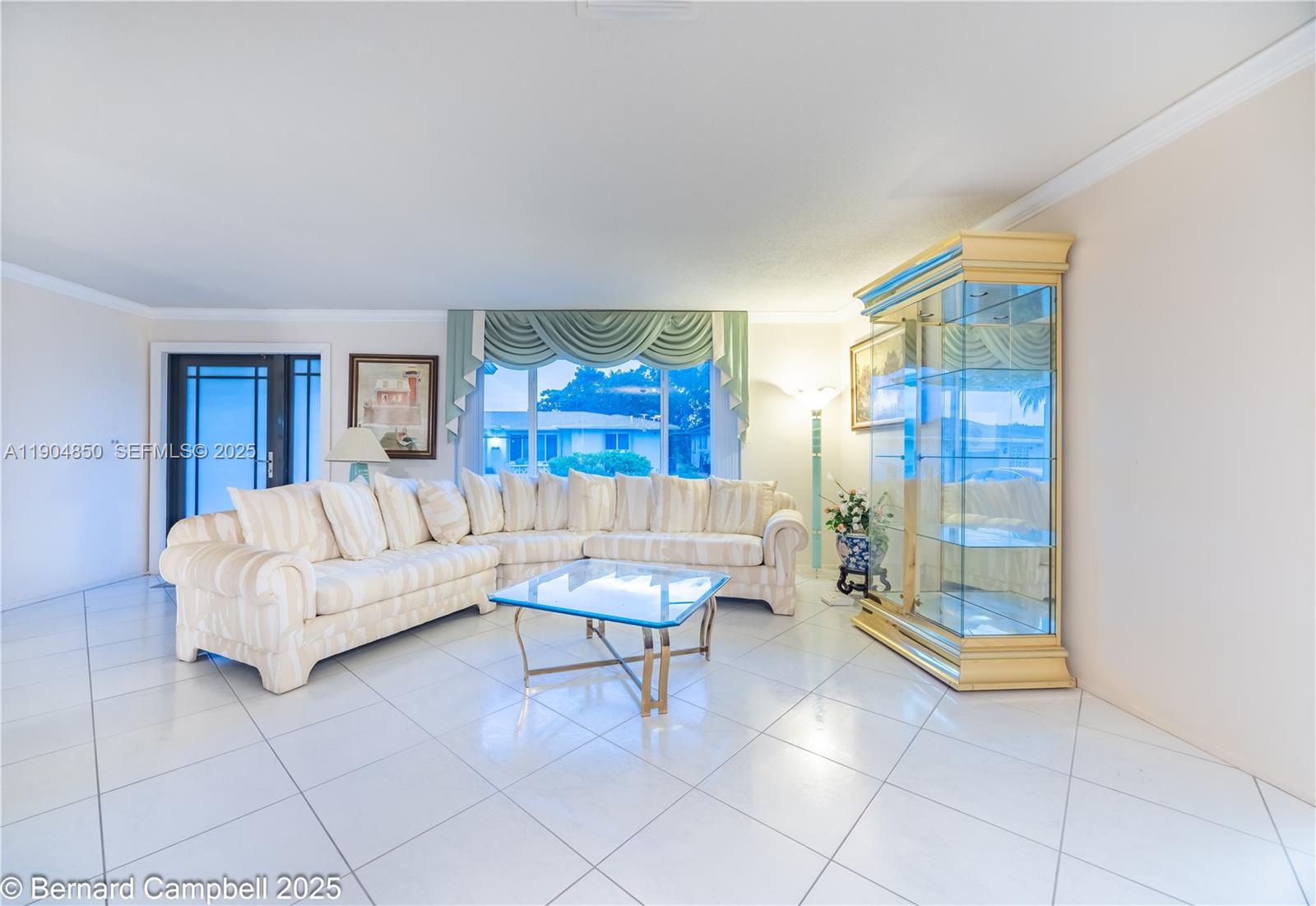 4808 Northwest 49th Road Tamarac, FL 33319 - Photo 8 of 37