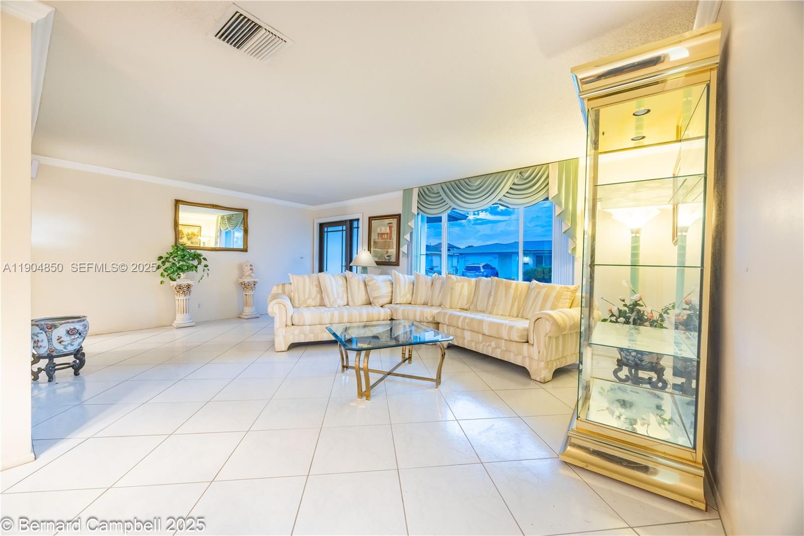 4808 Northwest 49th Road Tamarac, FL 33319 - Photo 9 of 37