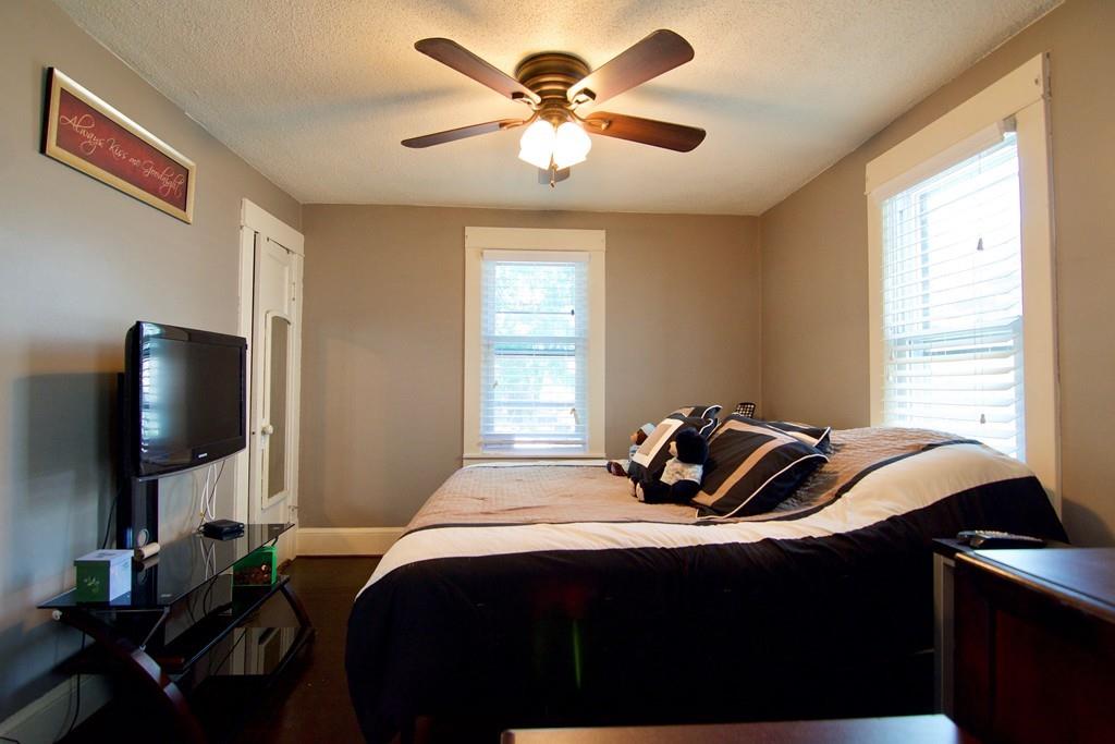 132 Wilber Street Springfield, MA 01104 - Photo 29 of 40