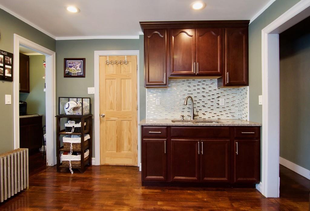 132 Wilber Street Springfield, MA 01104 - Photo 5 of 40