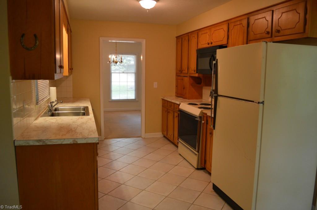 220 Old Springs Road Mount Airy, NC 27030 - Photo 12 of 26 Gallery Image 12