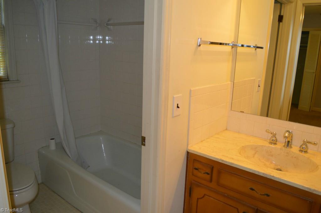 220 Old Springs Road Mount Airy, NC 27030 - Photo 13 of 26 Gallery Image 13