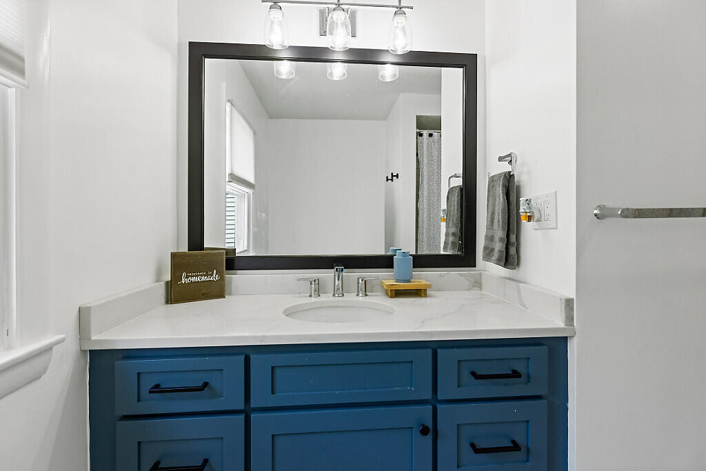 158 Bassett Road Winslow, ME 04901 - Photo 27 of 50 Bathroom