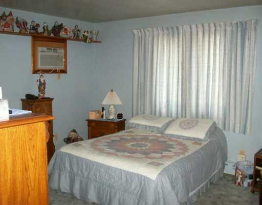 1168 Shenango Road Big Beaver, PA 16115 - Photo 4 of 8 Master Bedroom.