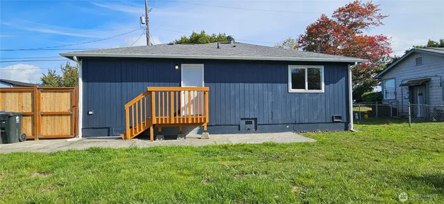 $399,999 | 28 South Arizona Avenue, Tacoma, WA 98409