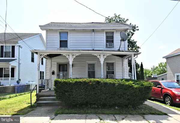 $1,600 | 7323 School Lane, Elkins Park, PA 19027