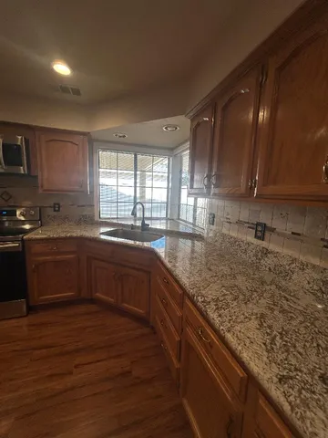 $499,000 | 301 West Paul Avenue, Clovis, CA 93612