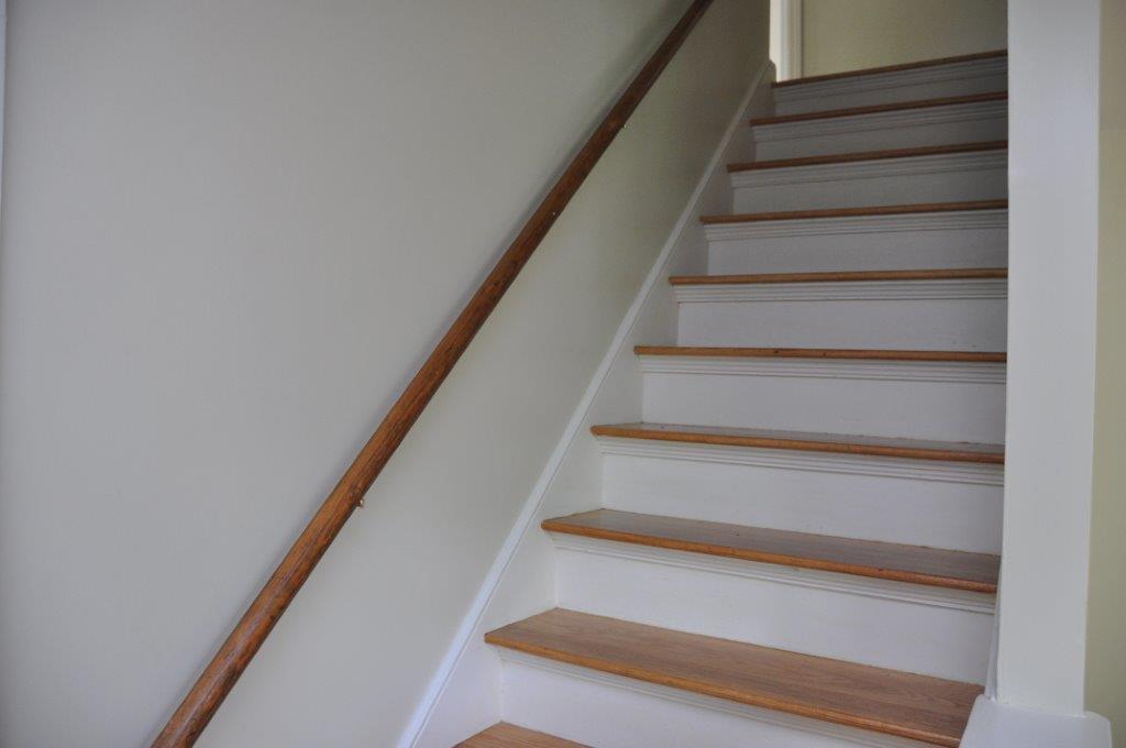 25 Carriage Road Cumberland Foreside, ME 04110 - Photo 13 of 29 Hardwood on the stairs