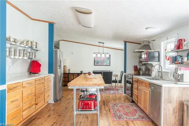 $279,000 | 1007 High Rock Shores Drive, Lexington, NC 27292