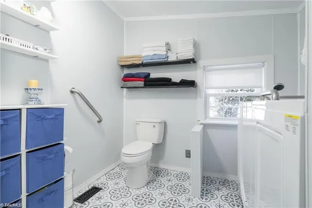 $279,000 | 1007 High Rock Shores Drive, Lexington, NC 27292