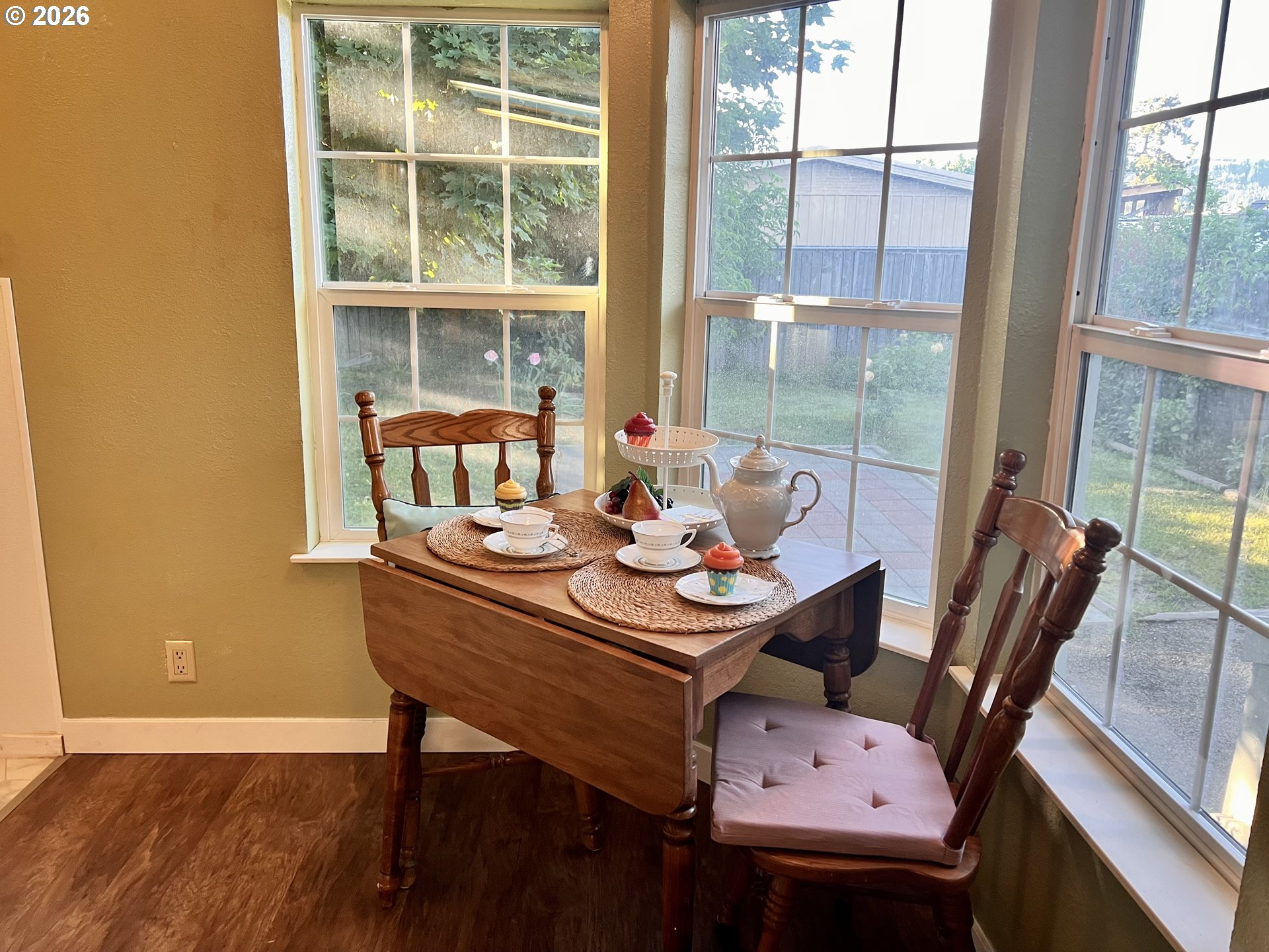 538 Lochaven Avenue Springfield, OR 97477 - Photo 15 of 35 Kitchen/Nook