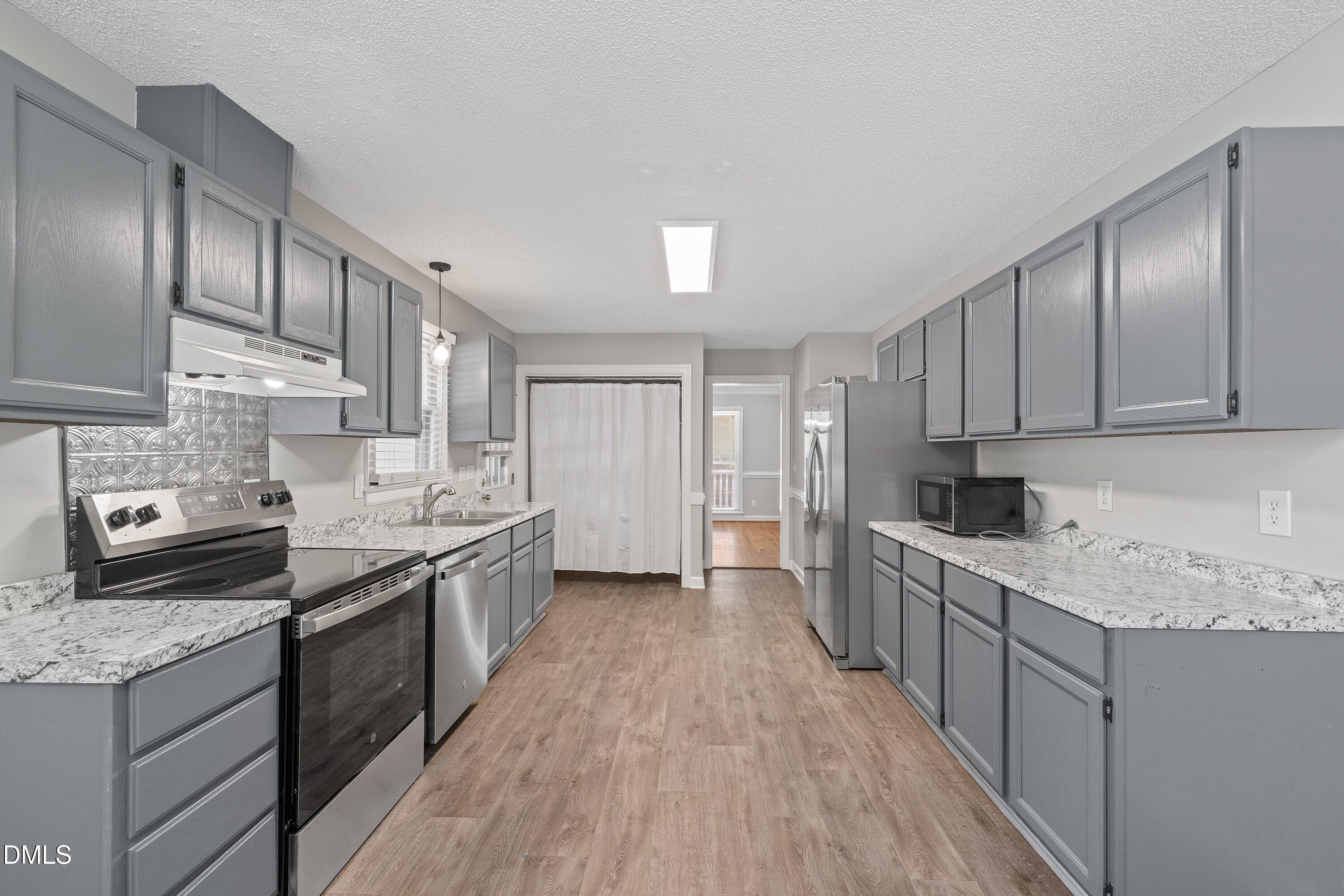 8901 Campfire Trail Raleigh, NC 27615 - Photo 14 of 70