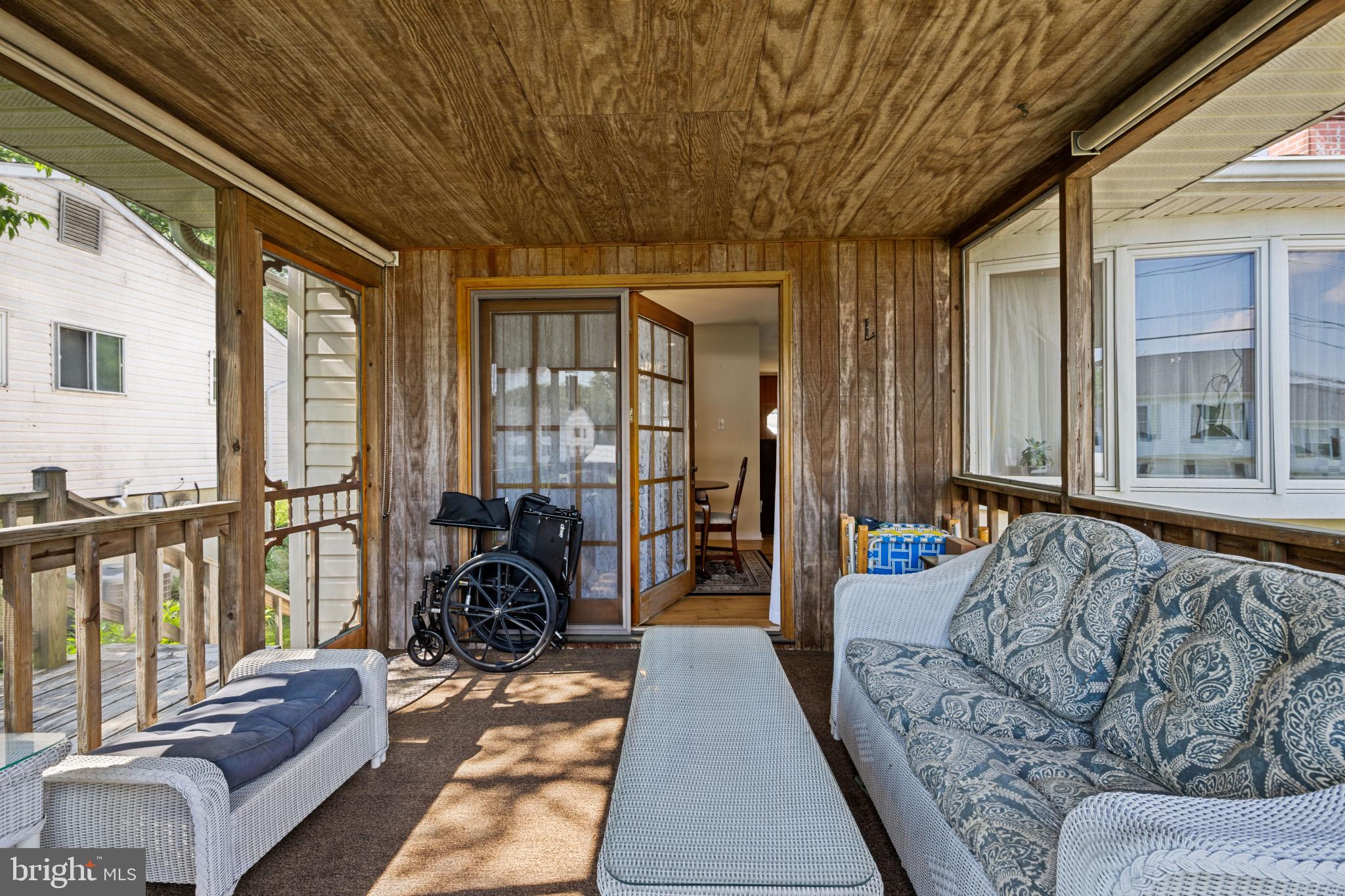 245 Candytuft Road Reisterstown, MD 21136 - Photo 32 of 40 screened in porch