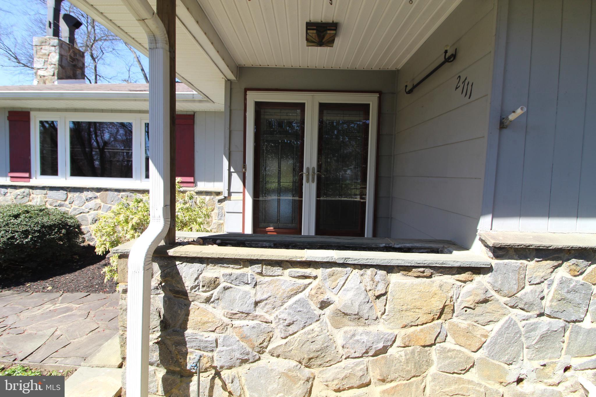 2711 Ebright Road Wilmington, DE 19810 - Photo 7 of 35 Charming Front Porch