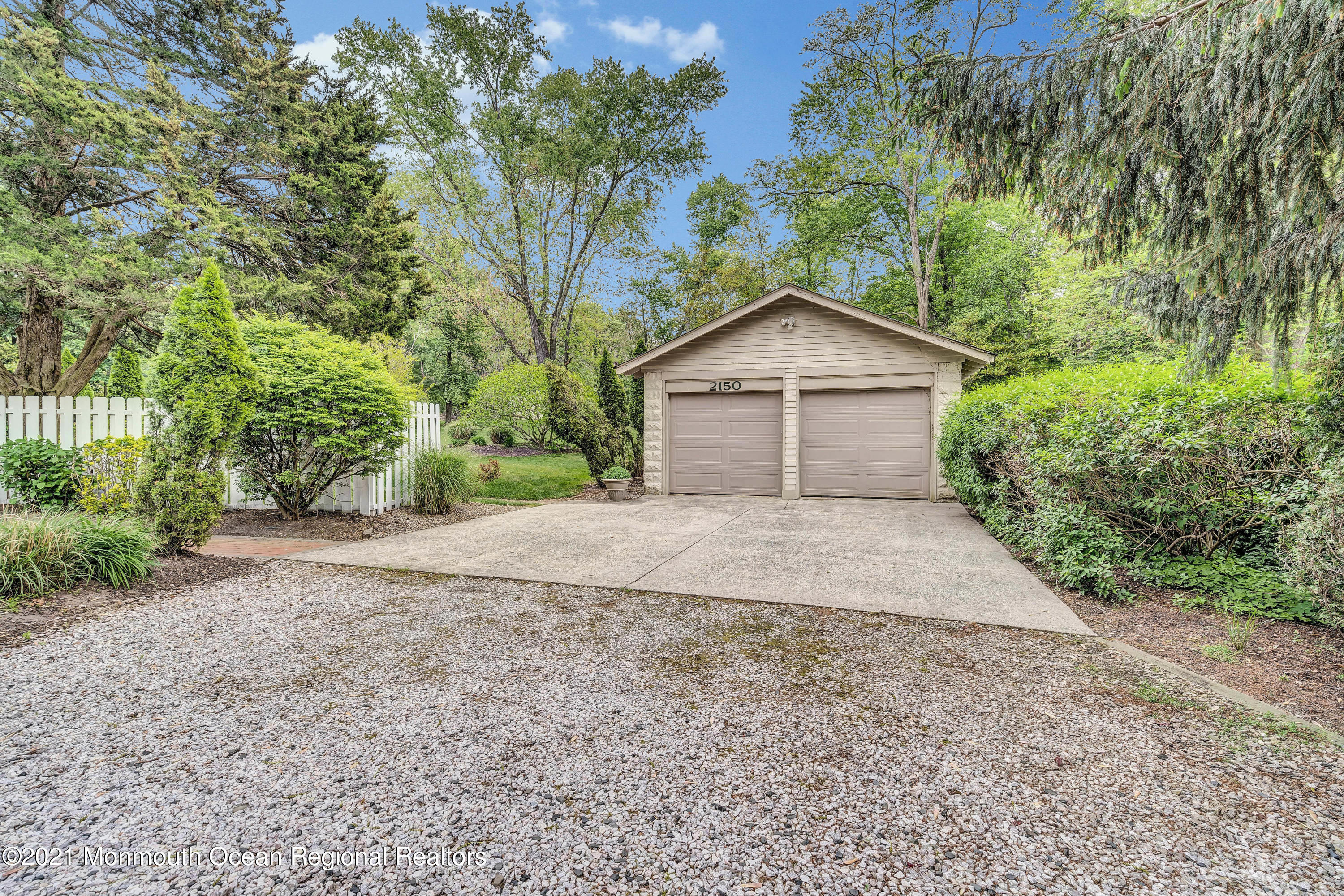 2150 Allenwood Road Wall, NJ 07719 - Photo 4 of 41 062_dsc01026