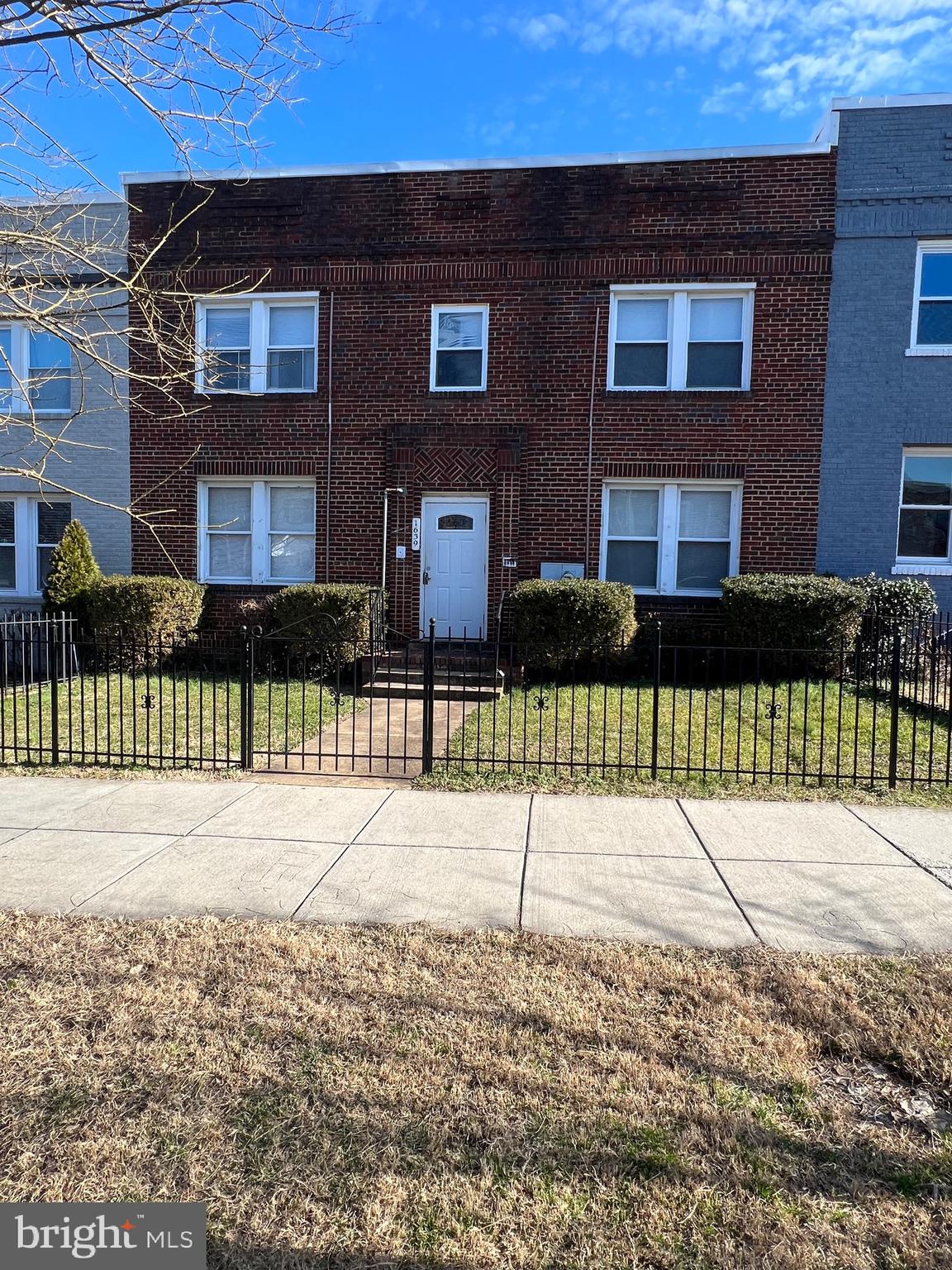 1639 Montello Avenue Northeast Washington, DC 20002 - Photo 2 of 27