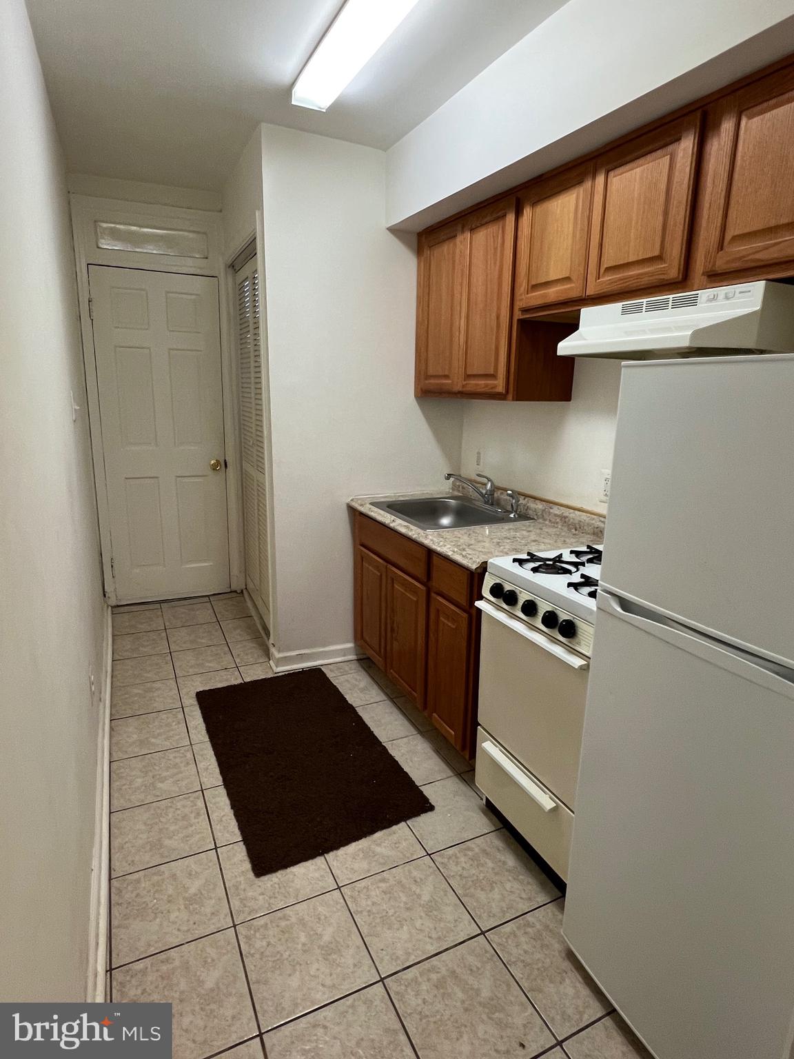 1639 Montello Avenue Northeast Washington, DC 20002 - Photo 3 of 27