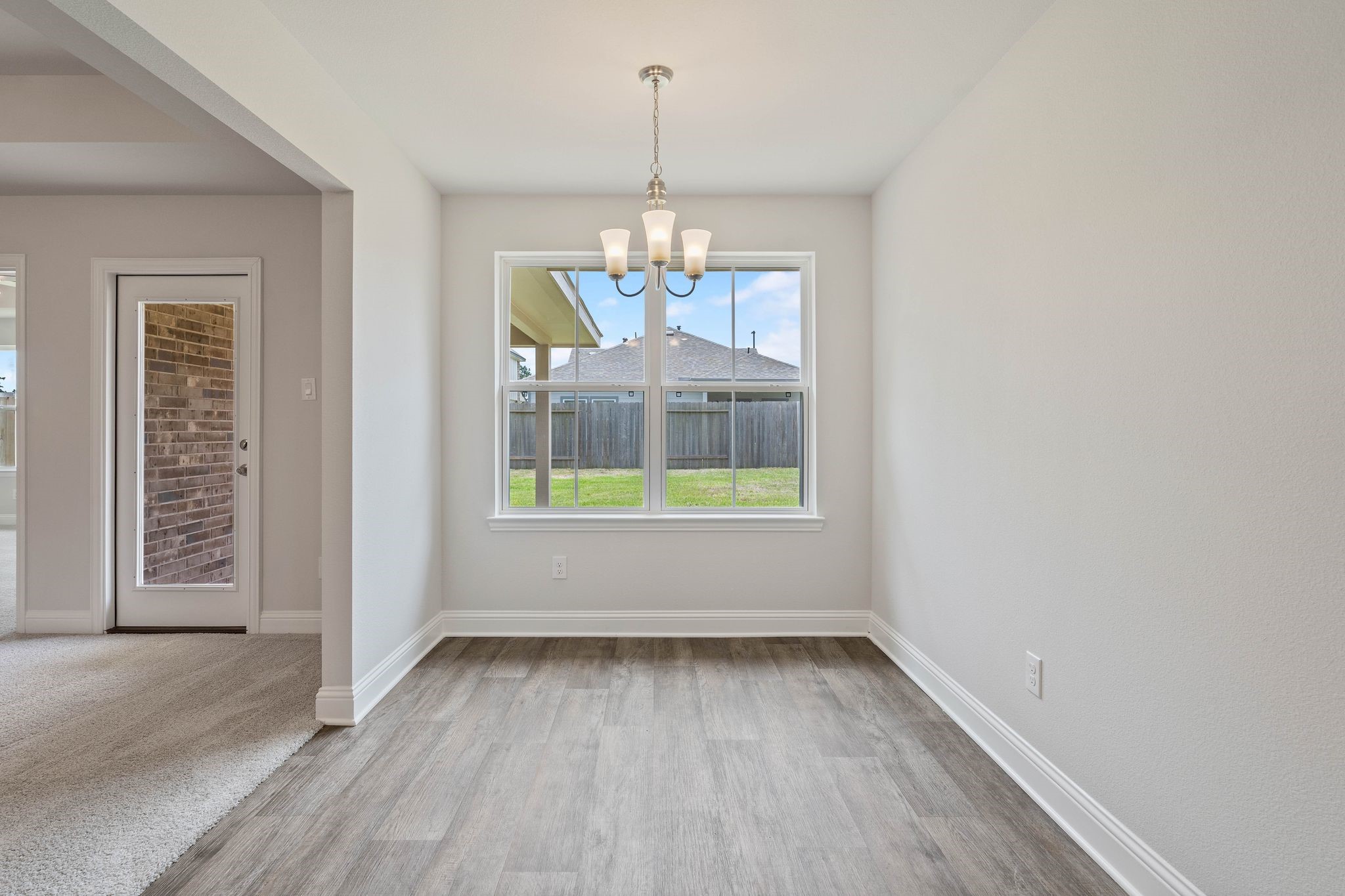 10690 Ellerston Road Cleveland, TX 77327 - Photo 13 of 28
