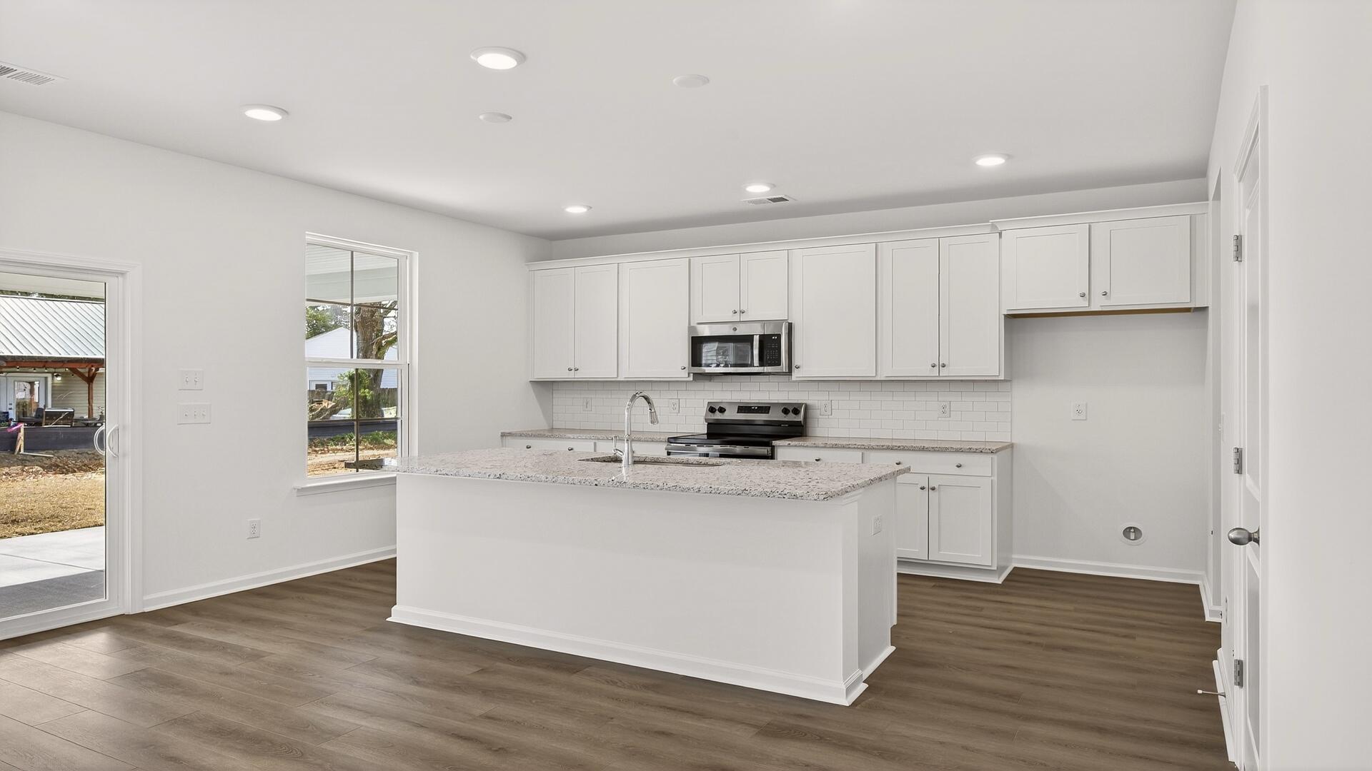 425 Cadbury Loop Summerville, SC 29486 - Photo 8 of 21