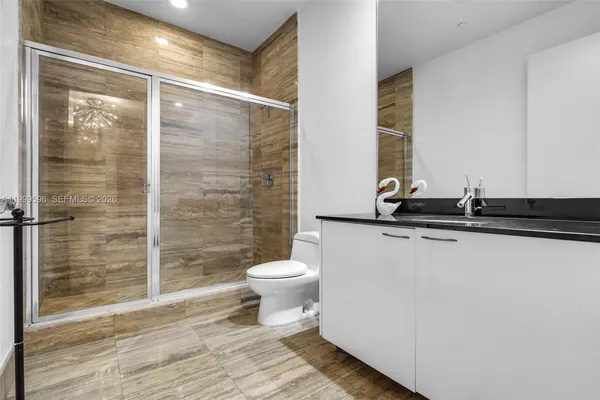 $7,800 | 16001 Collins Avenue, Unit 3203, Sunny Isles Beach, FL 33160